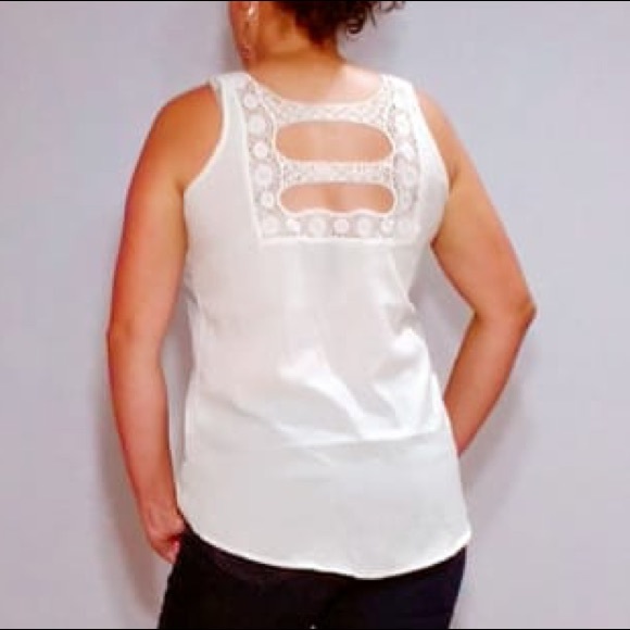 Royal Chicks- sleeveless blouse - Picture 2 of 7